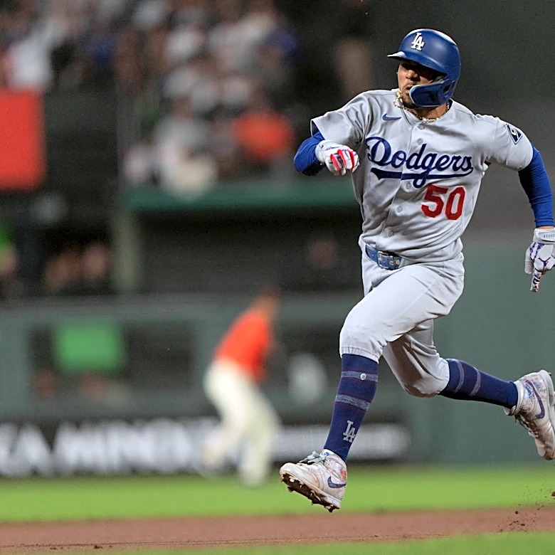 Dodgers at Giants game chat