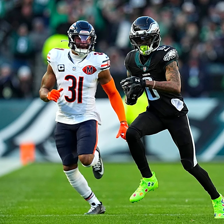Eagles-Bears Final Injury Report: DeVonta Smith will play, Jonathan Greenard questionable
