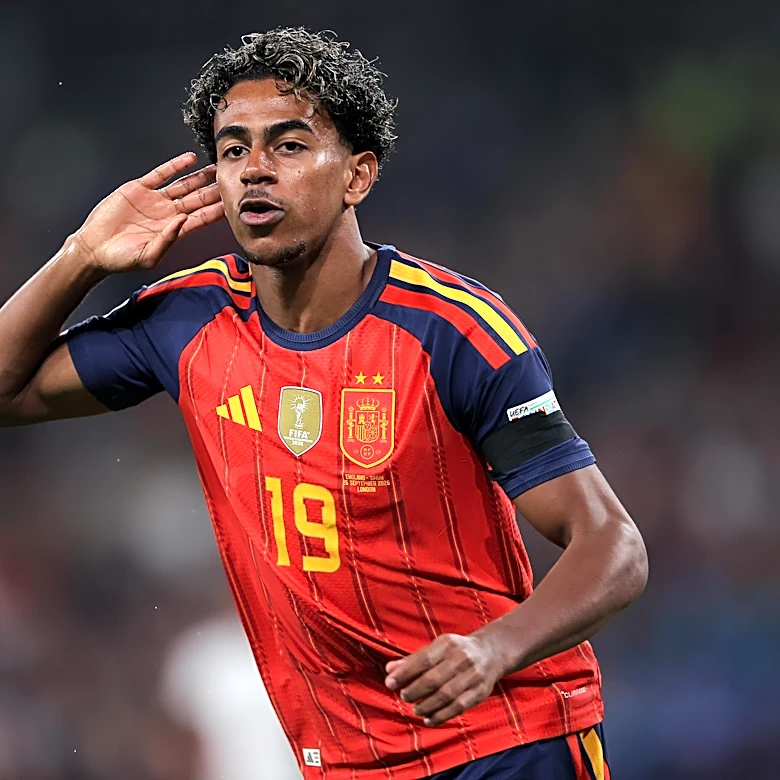 Lamine Yamal and Anthony Gordon on target as Spain beat England in Nations League