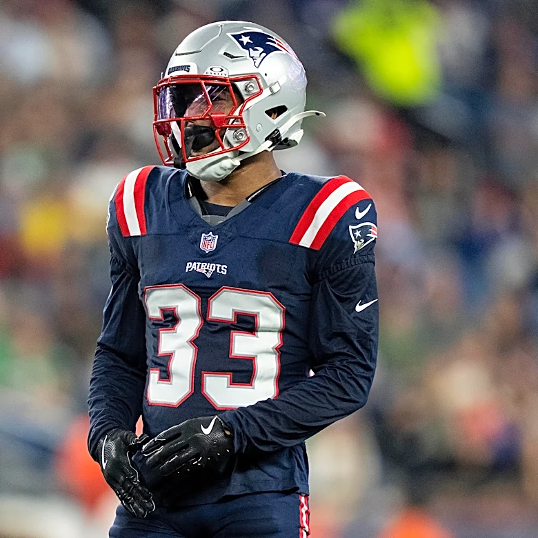 Patriots elevate veterans Mike Brown, Jeremiah Pharms Jr. from practice squad for Week 3