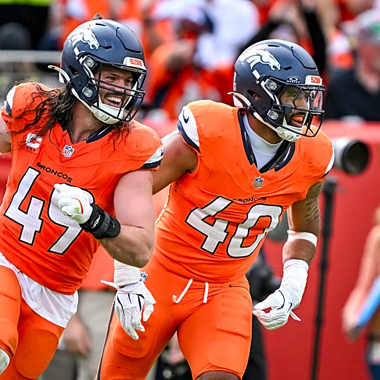 Ultimate Fan: Inside linebackers will be the key to beating L.A.