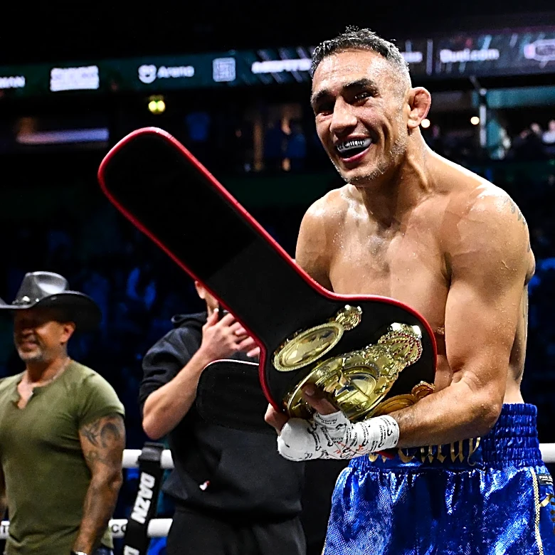 Highlights: Tony Ferguson defends Misfits Boxing title with walk in the park TKO victory | video