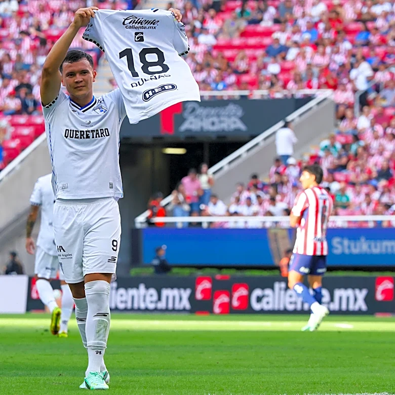 Queretaro shock Chivas and get huge victory in Guadalajara