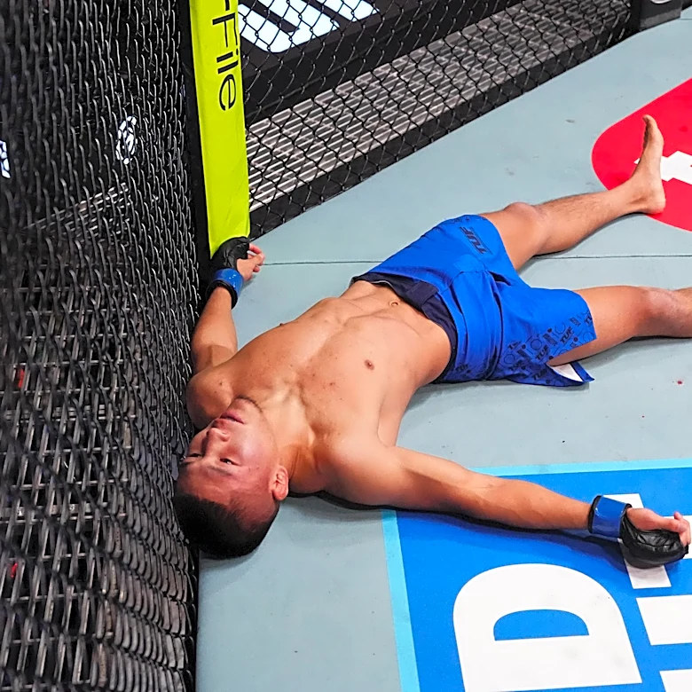 Mehemmedeli Osmanli accuses Ilimbek Akylbek of faking injury in TUF finale DQ