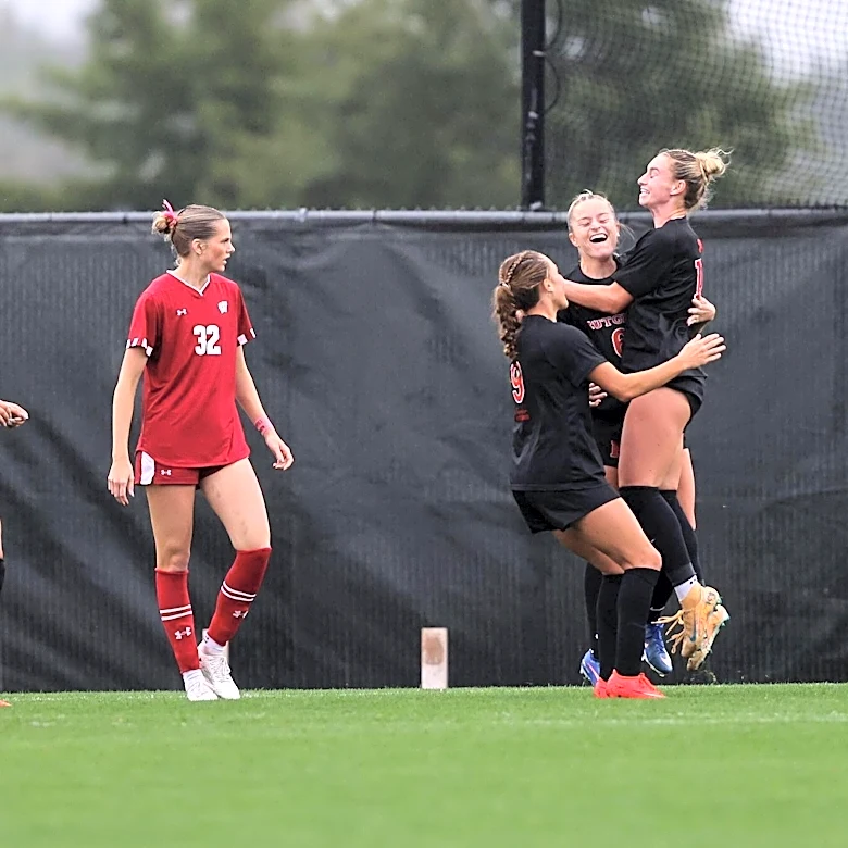 Women’s Soccer Ends #14 Wisconsin’s Unbeaten Run With a 3-1 Win at Yurcak