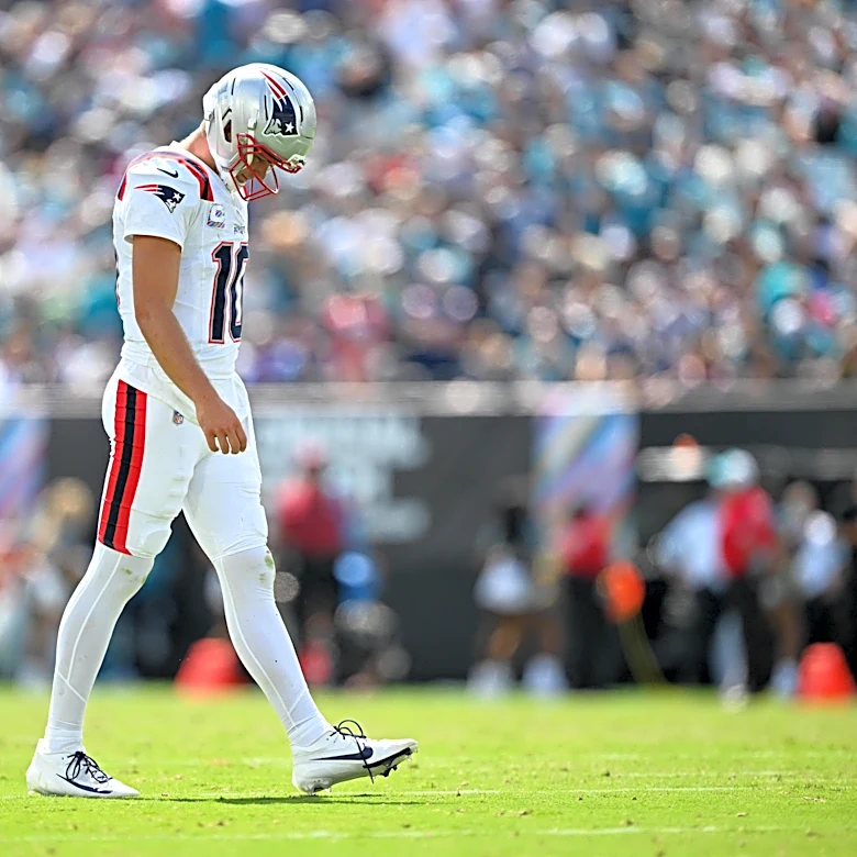 Patriots bench Drake Maye after 3-turnover outing against Jaguars