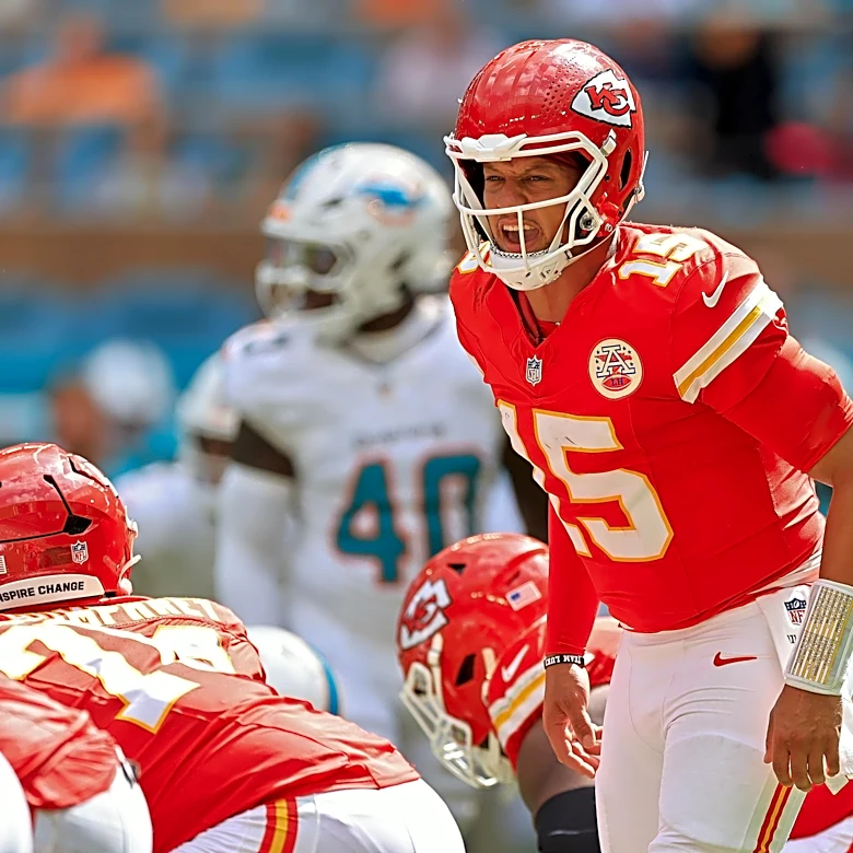 Patrick Mahomes reminds young Chiefs team they can’t relax