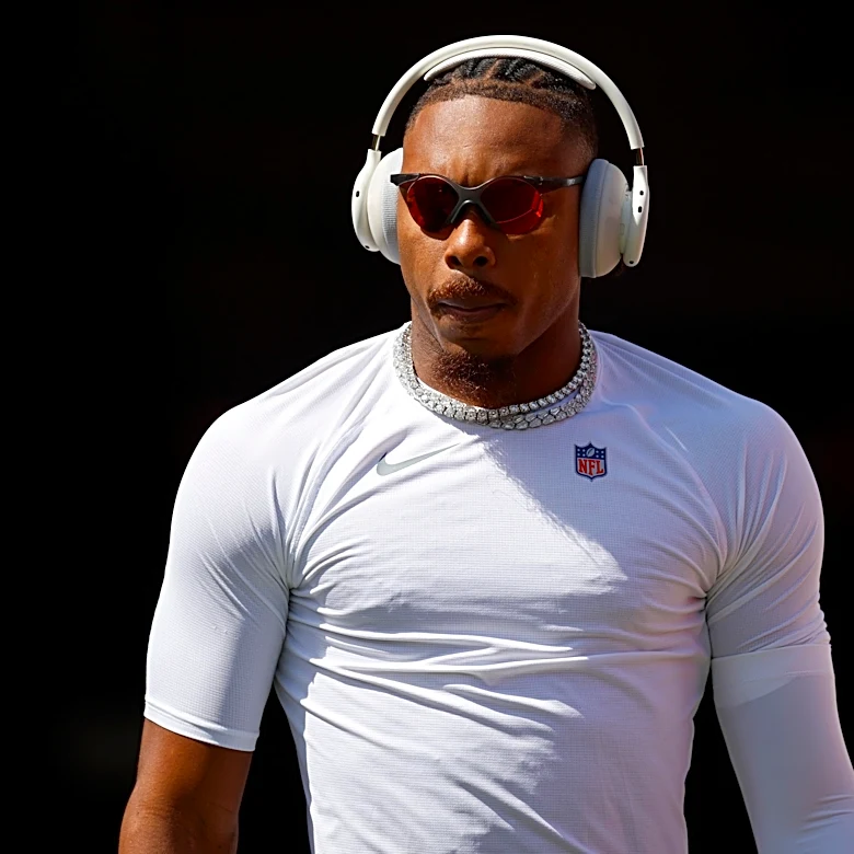Justin Jefferson Suffers Ankle Injury Against Buccaneers