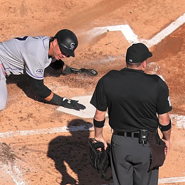 Rockies falter in their season finale with 4-2 loss to the White Sox