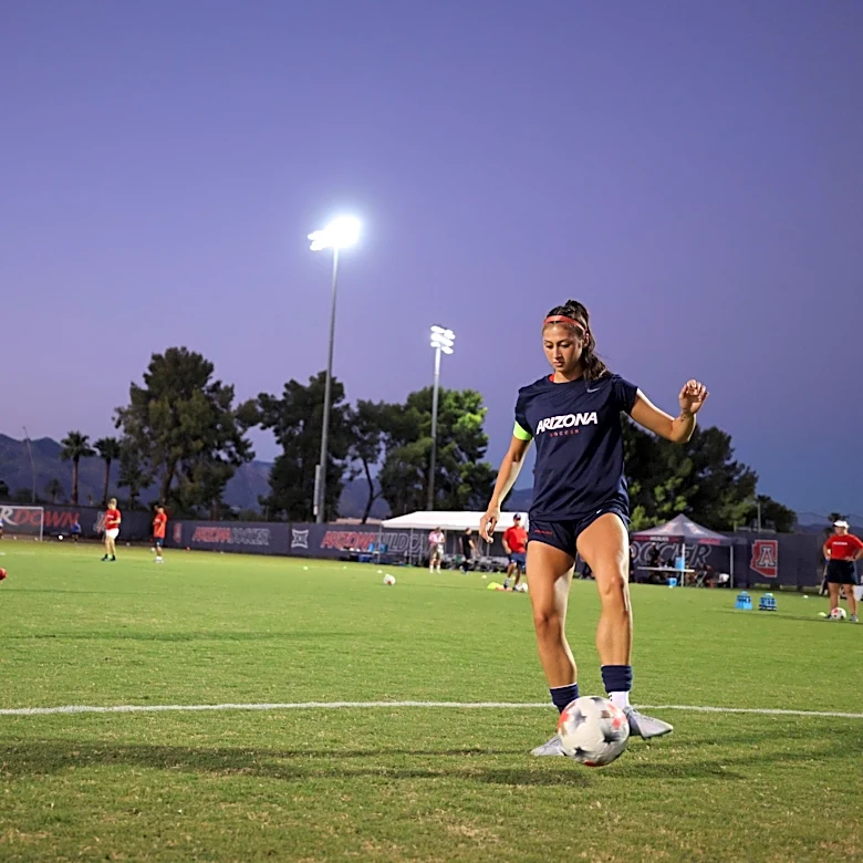 Arizona soccer gives up 2 goals in final 9 minutes in loss at Kansas