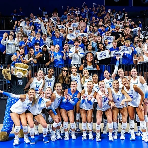 Kentucky Volleyball sweeps No. 7 Texas