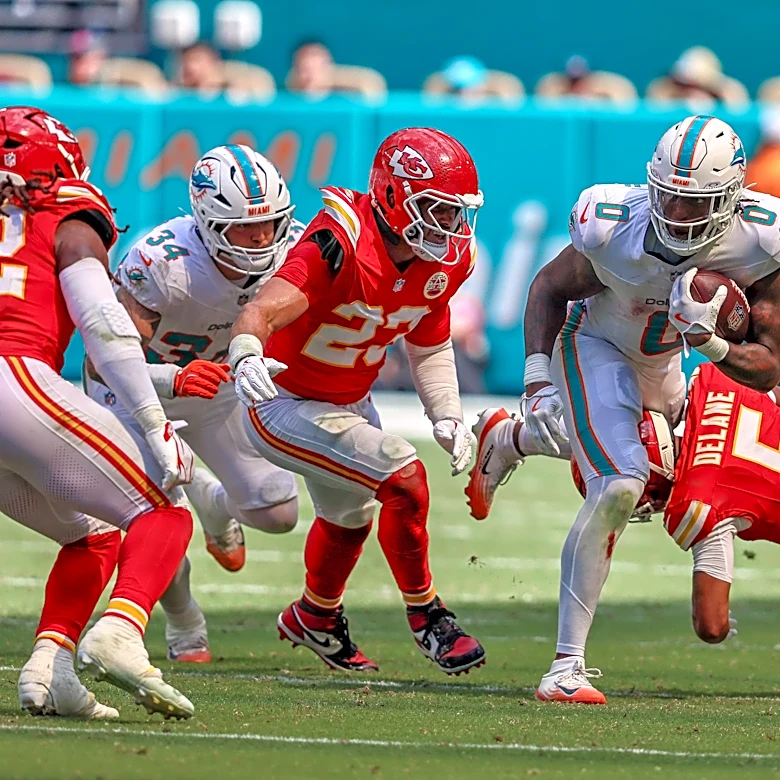 Chiefs News: Spags pulled aside defense after opening drive in Miami
