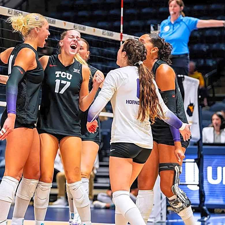 Volleyball: No. 11 TCU defeats West Virginia, wins 9th consecutive games