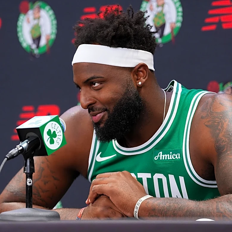 Joe Mazzulla apologies, free throws, and yellow Gatorade: An introduction to Mitchell Robinson