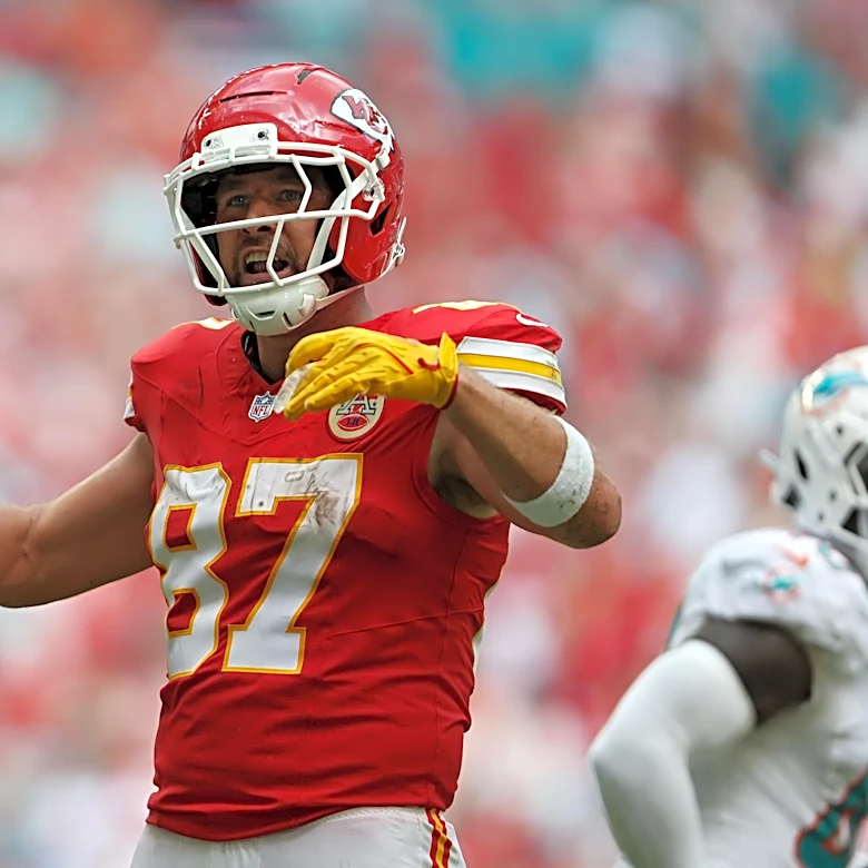 Why Travis Kelce was wide open to start the Chiefs’ win in Miami