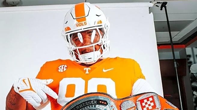 Texas offers Tennessee JUCO DT commit Christian Mays