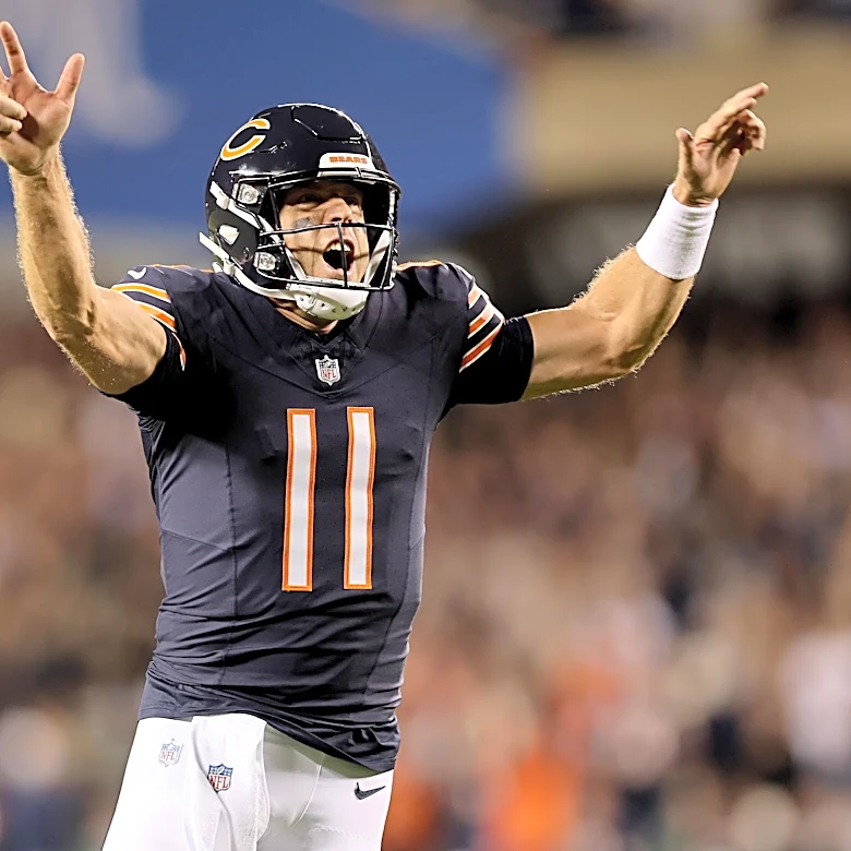 Case Keenum finds Fountain of Youth as Chicago Bears Dominate Philadelphia Eagles on Monday Night Football