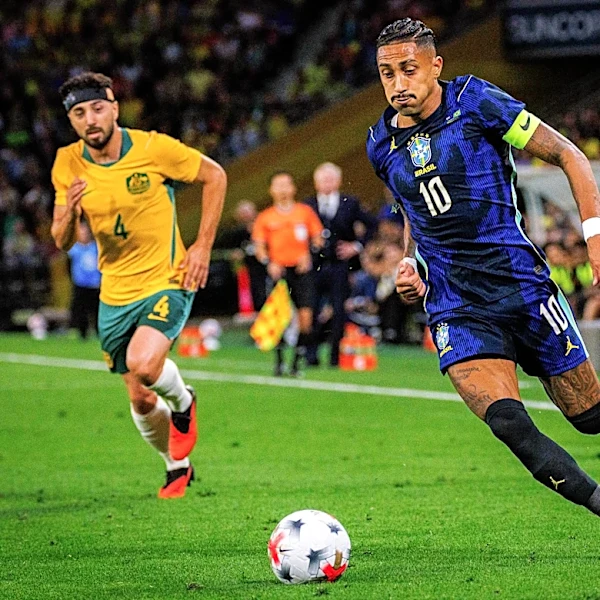 Barcelona hit by injury scare as Raphinha taken off at half-time of Brazil friendly