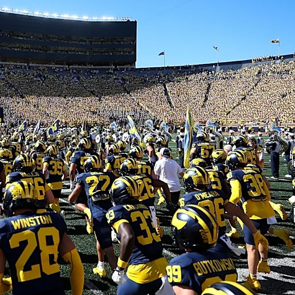 Recruiting Roundup: Michigan ‘tied for No. 1’ for in-state WR after game day visit