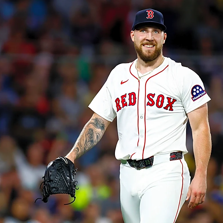 Garrett Crochet IN, Aaron Judge OUT, as Red Sox & Yankees announce playoff rosters
