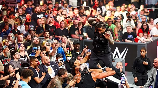 Cageside from WWE Raw in Milwaukee: Biggest pops, what happened during commercial breaks, more!