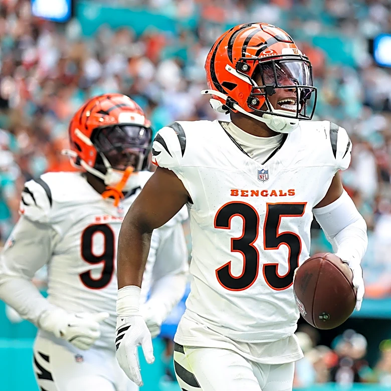 Bengals make a host of roster moves