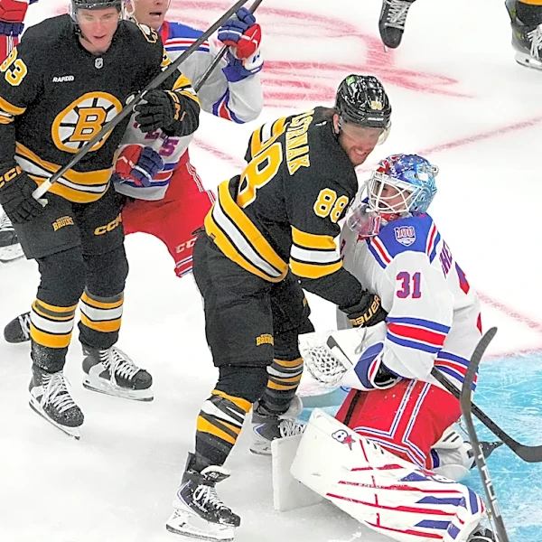 Public Skate: Bruins vs. Rangers