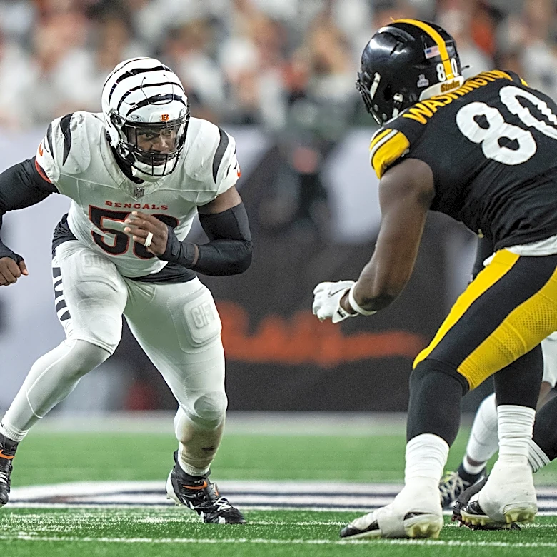Dolphins sign linebacker to main roster; add offensive lineman to practice squad