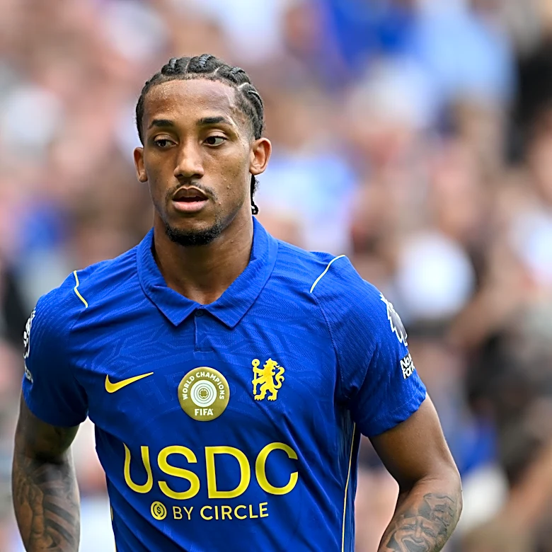 João Pedro ‘receiving treatment from specialist’ for knee injury — report