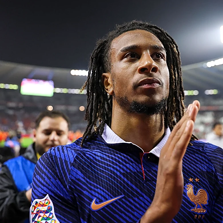 Bayern Munich, Michael Olise met to discuss public persona per report