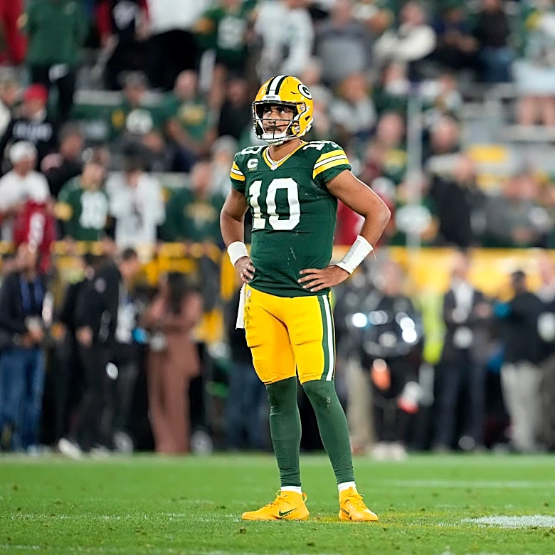 Green Bay Packers News: Packers trying to dig out of a hole