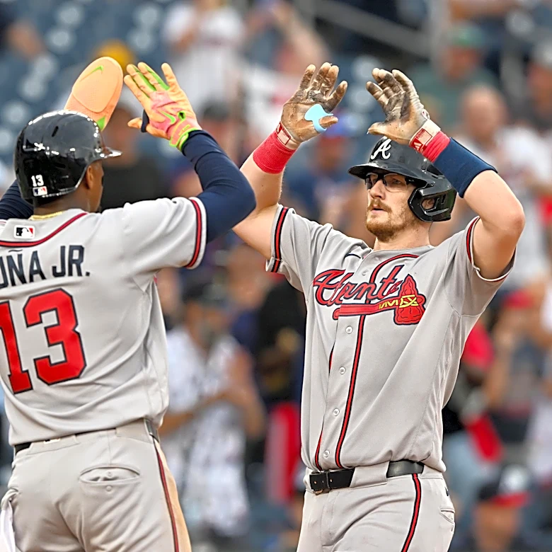 Murphy at catcher while others shift around in Braves lineup