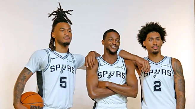 The Spurs should give the three-guard lineups a real chance