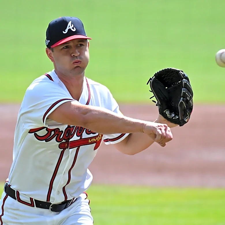 Walt Weiss discusses bullpen deicisions and game-time injury situation for Tyler Mahle