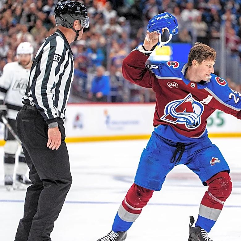 Recap: Opening night mayhem leads to 8-4 Avalanche win