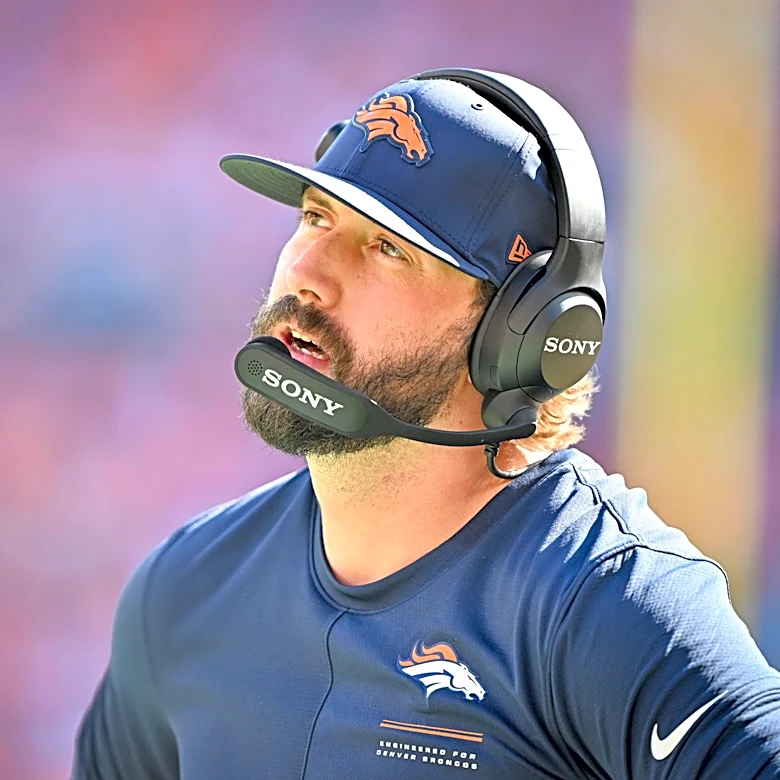 Kyle Shanahan weighs in on Broncos playcaller change, calls worries ‘overrated’