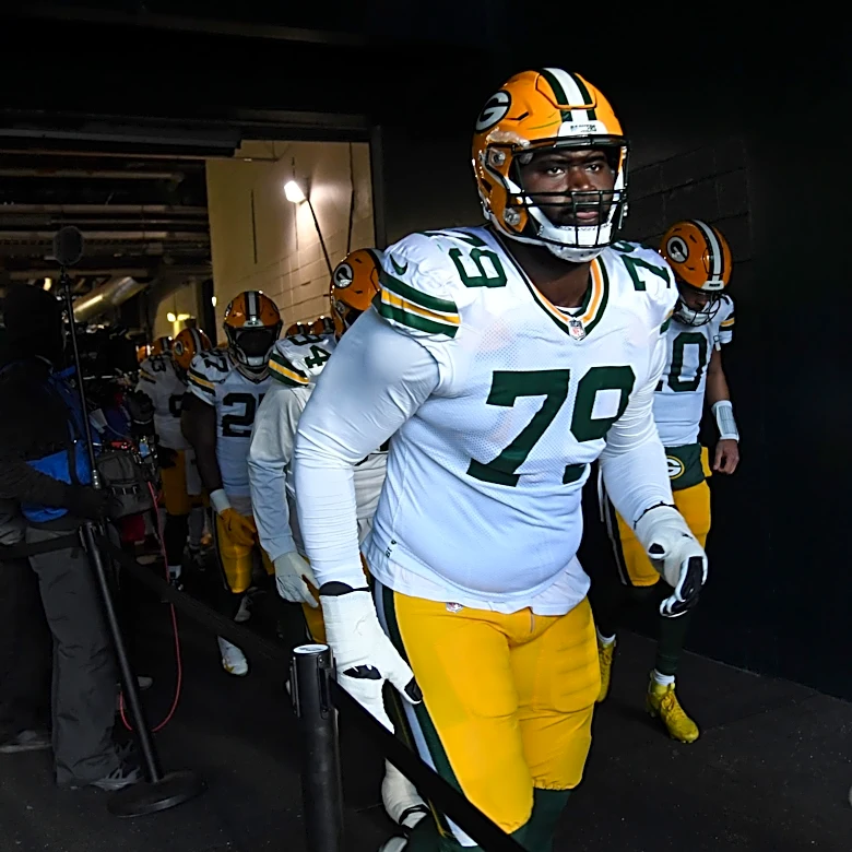 The Packers are giving themselves options at right guard