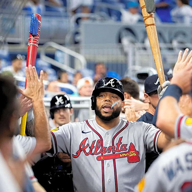 Dominic Smith at DH, Mauricio Dubón at shortstop for the Braves in Wild Card Game 3