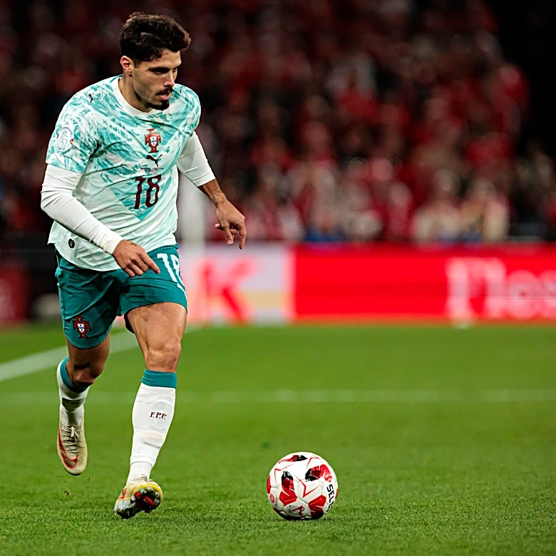Pedro Neto and Portugal keep rolling amid Cristiano Ronaldo drama