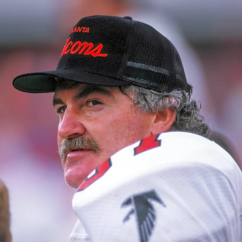 Falcons legend Jeff Van Note has died
