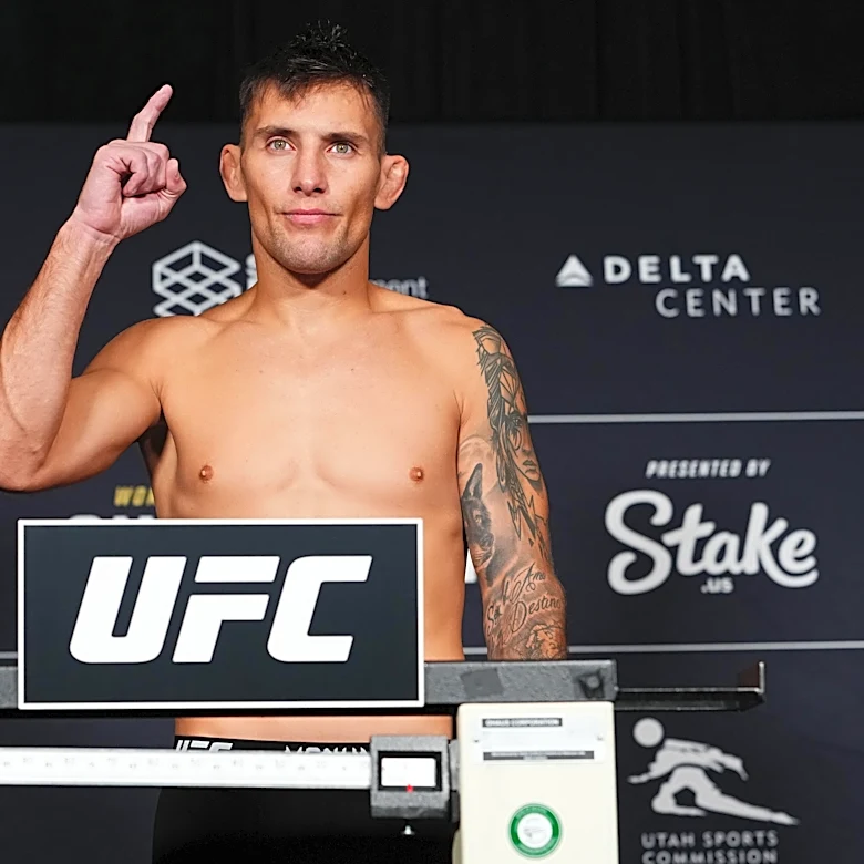 UFC 332 weigh-in results: 1 main card fighter misses weight