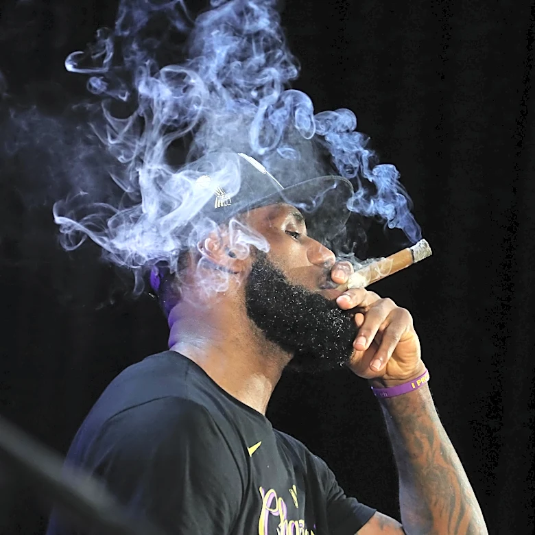 LeBron James says it still bothers him Lakers didn’t get a parade for 2020 championship