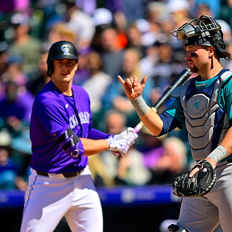 Mariners claim 1B/OF Michael Toglia off waivers in first offseason addition