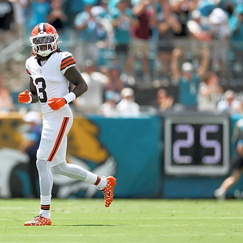 Browns: Would they trade this veteran WR? Should they?