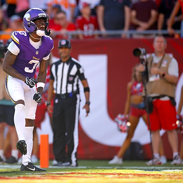 Minnesota Vikings News and Links: Can The Vikings Beat The Dolphins?