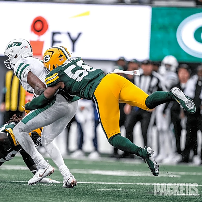 Packers film room: Flush/loop stunt