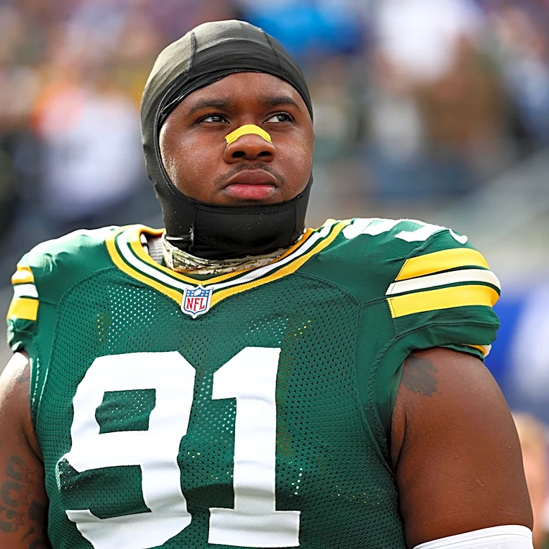 Green Bay Packers place Warren Brinson on injured reserve