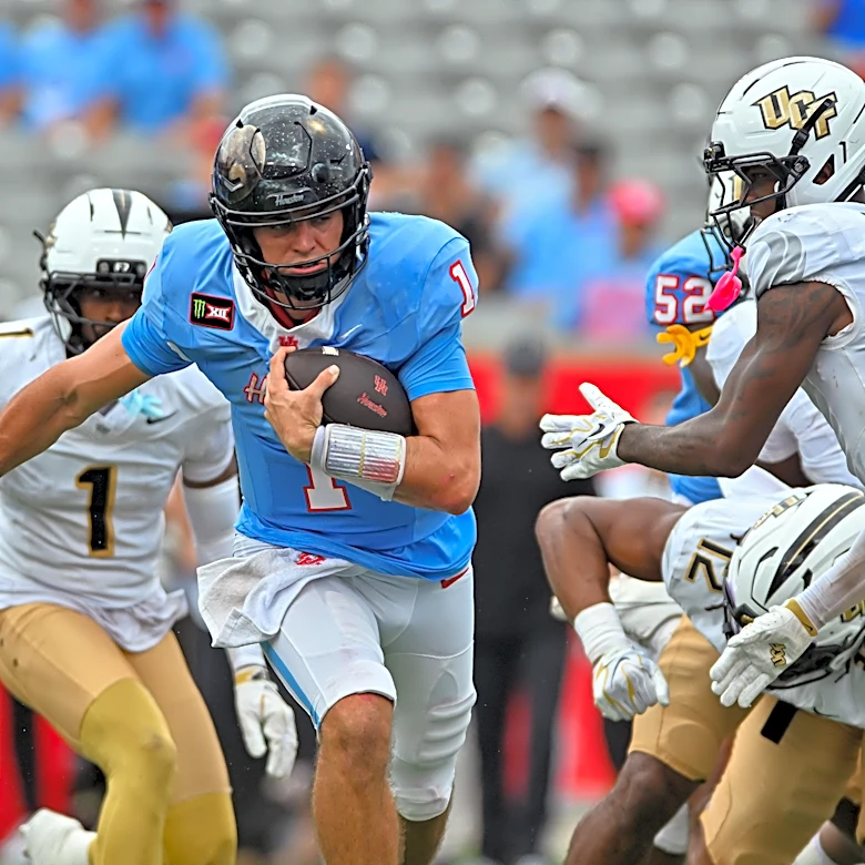 Houston turns turbulent launch into successful mission in 27-17 comeback over UCF