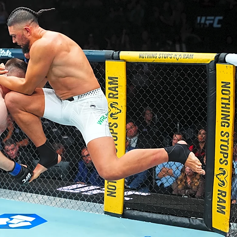 UFC 332 video: Johnny Walker destroys Mick Parkin with knockout in heavyweight debut