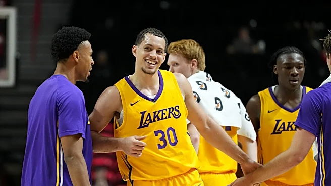 Lakers Training Camp Notebook: Chris Mañon ‘fantastic’ in practice
